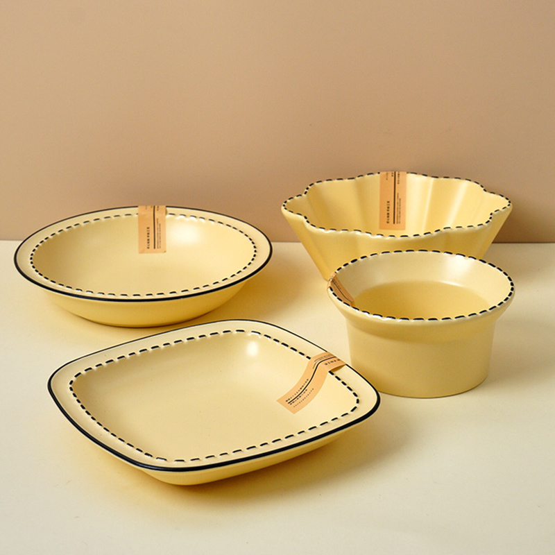 Cheddar Doodle Dish Set image 2