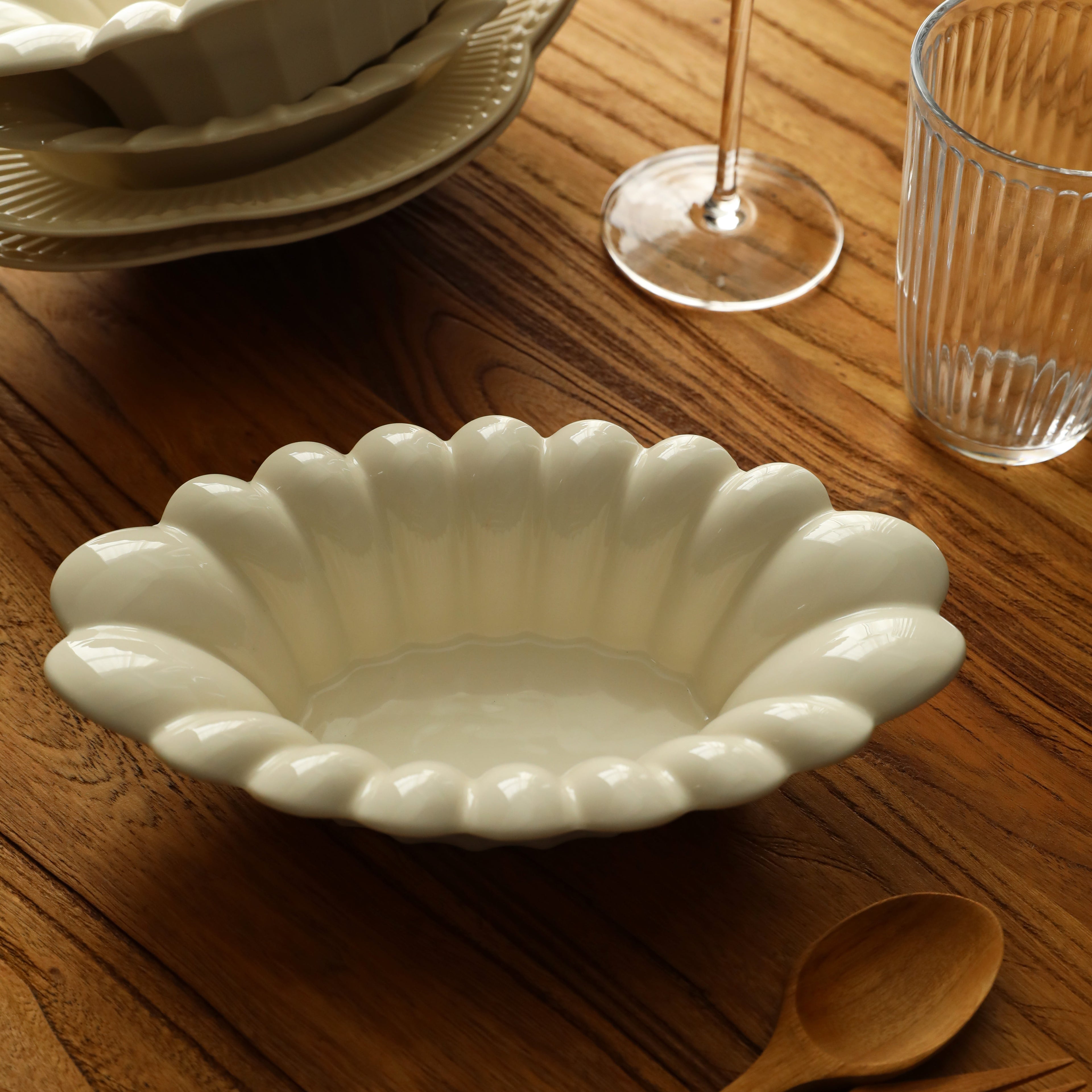 Blooming Oval Deep Plate