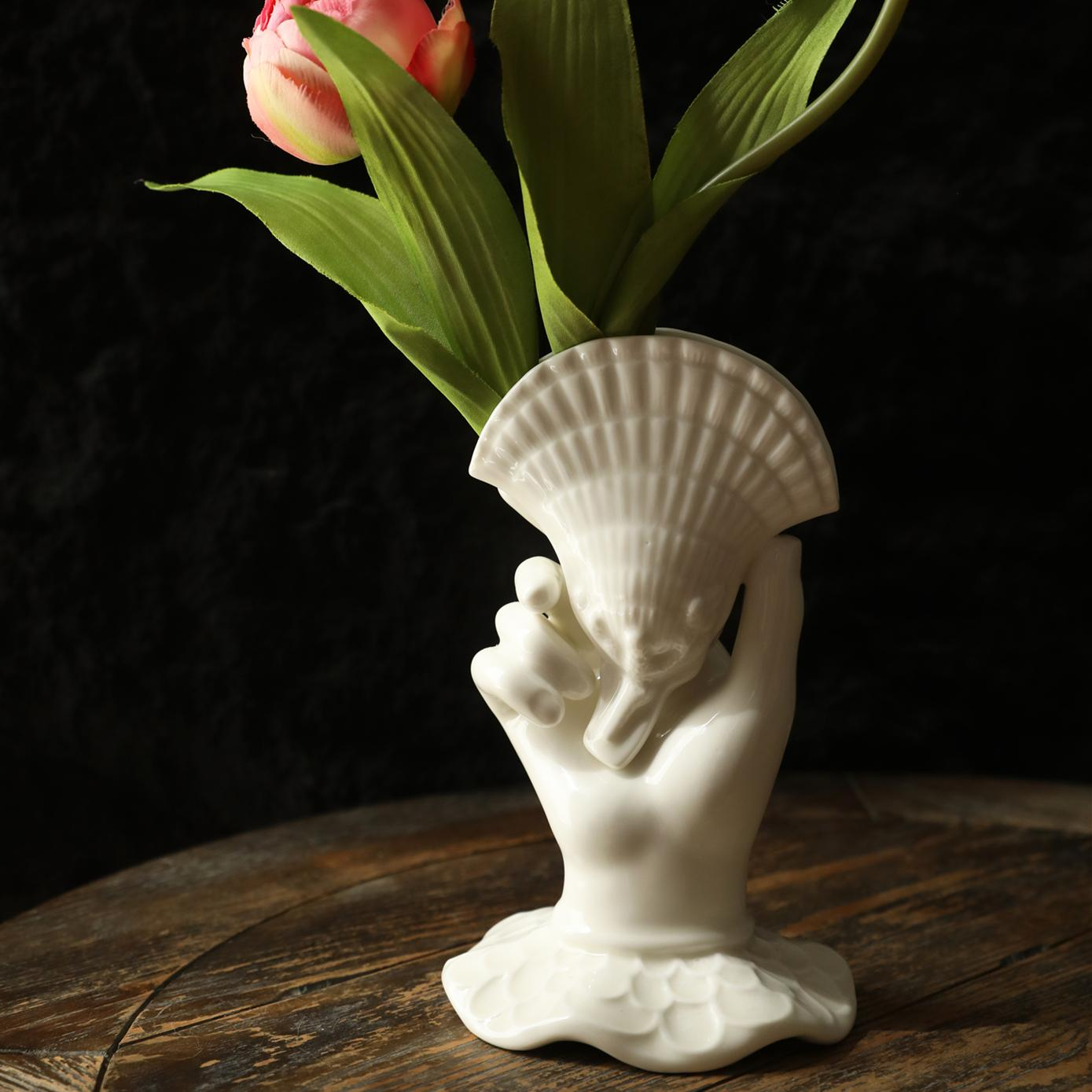 Silk Shell Hand Vase