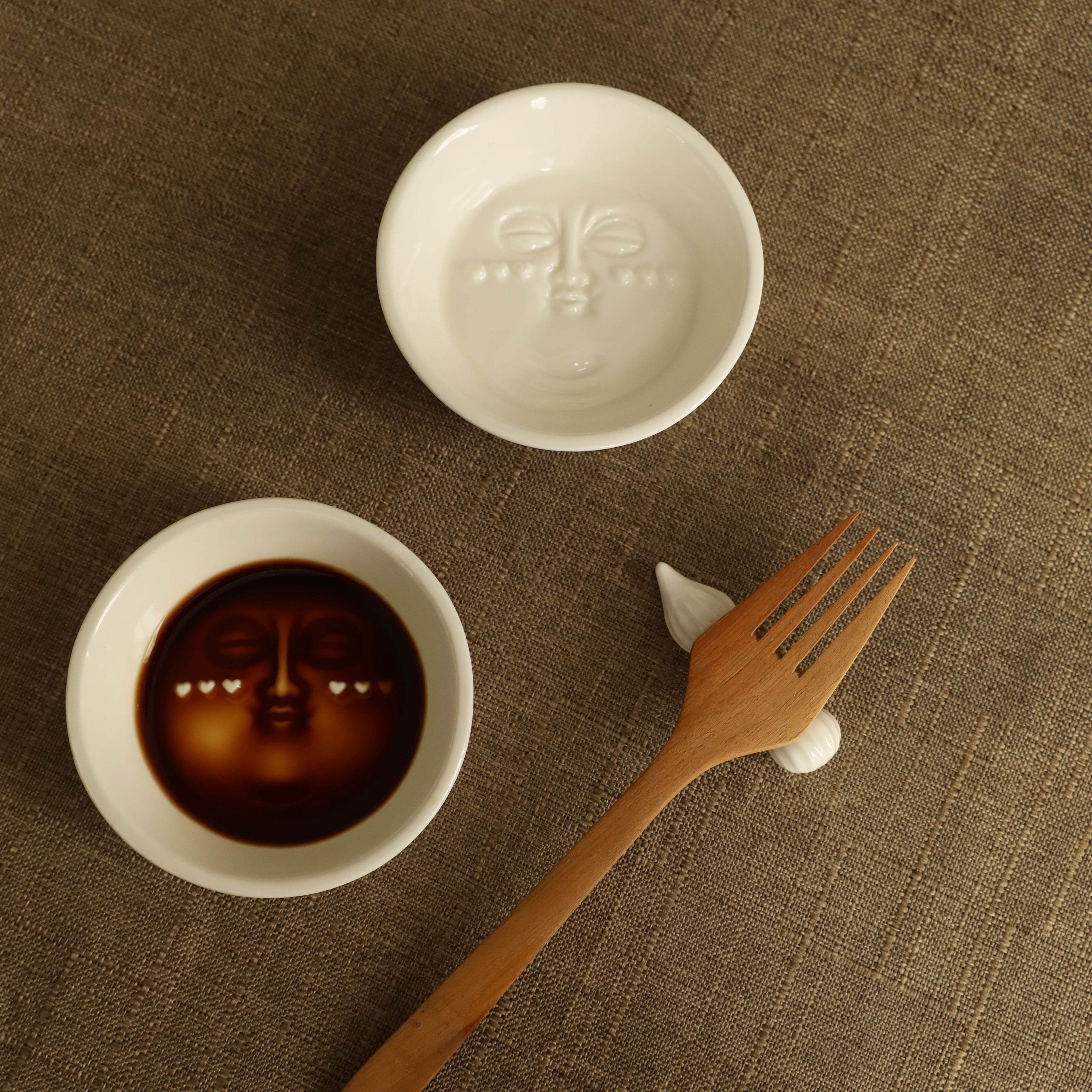 Smiley Soy Sauce Face Dish Set