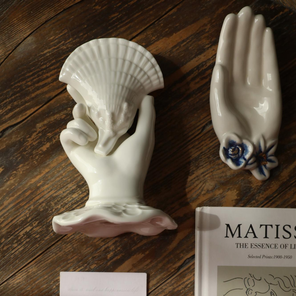 Silk Shell Hand Vase