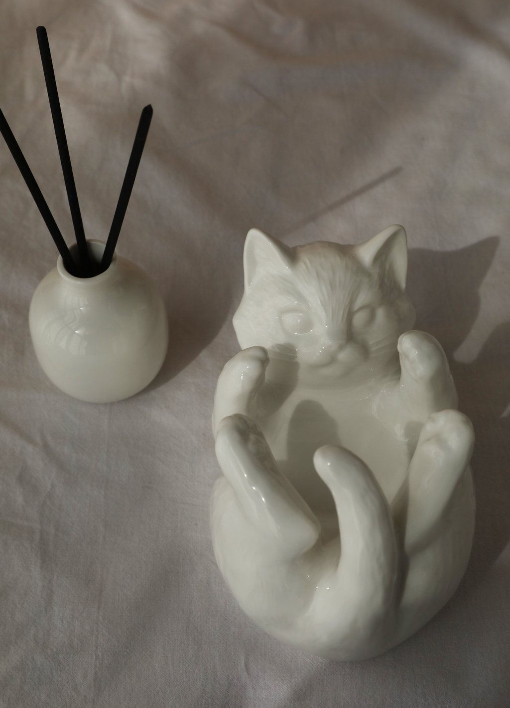 Cat Embrace Ceramic Diffuser & Vase