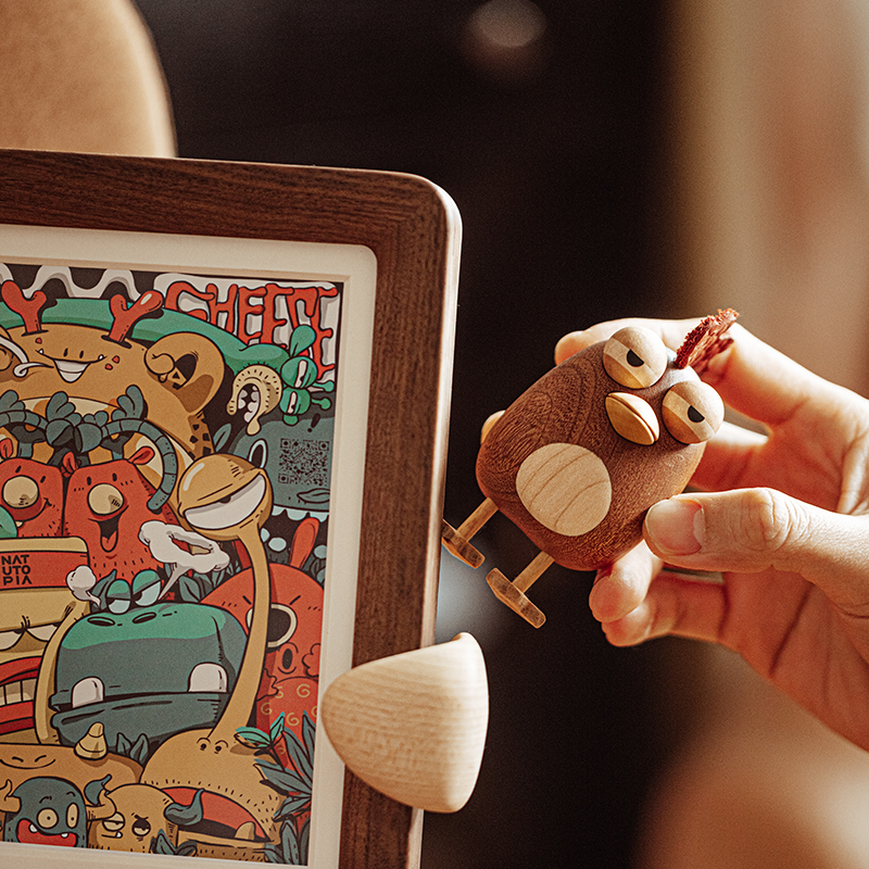 Sleepy Cluck the Desk Chicken image 3