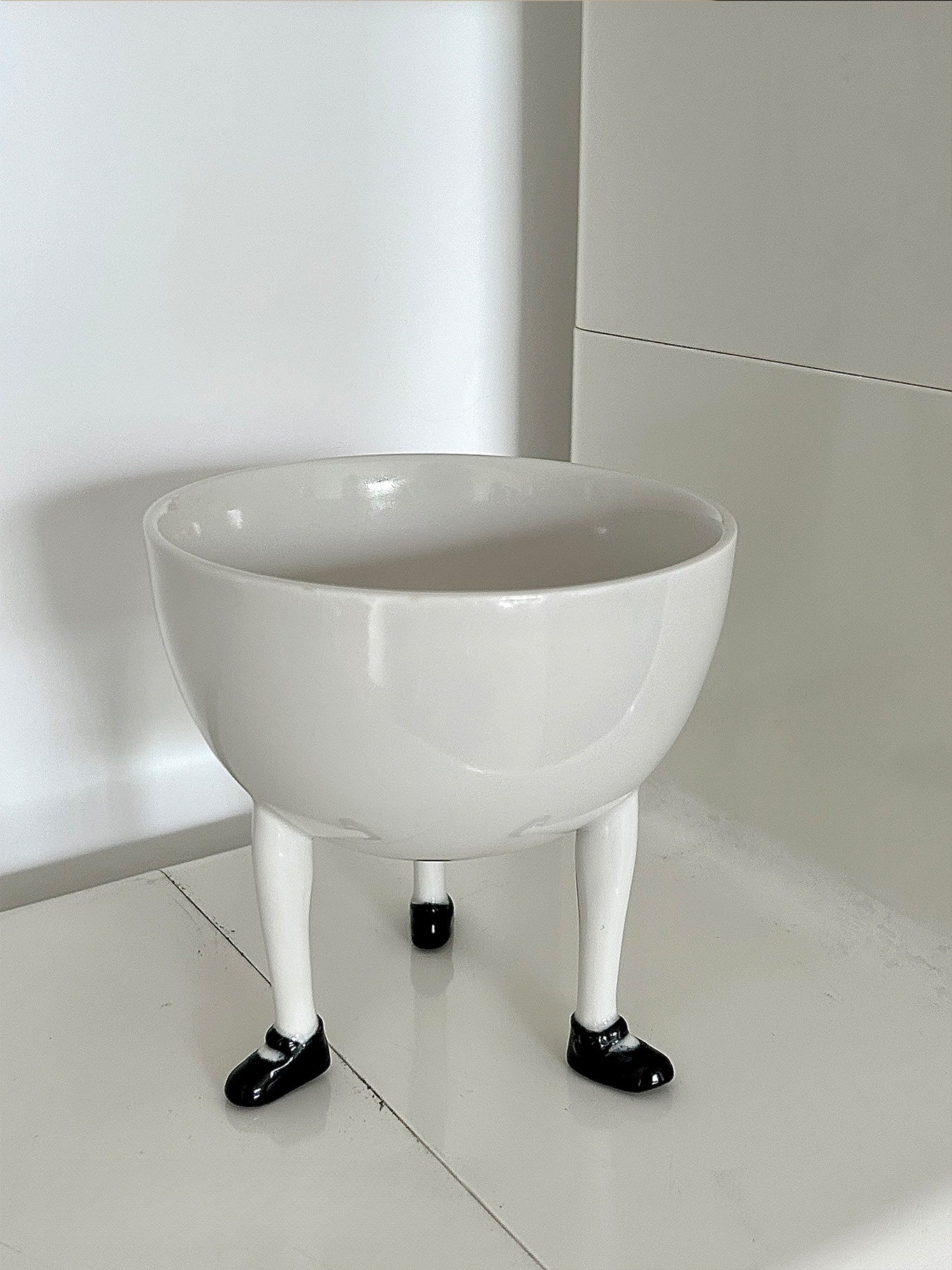 Little Dandy Legs Bowl image 1