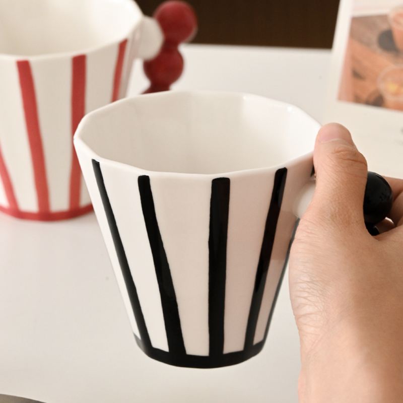 Bubble Stripe Mug - Black Chic image