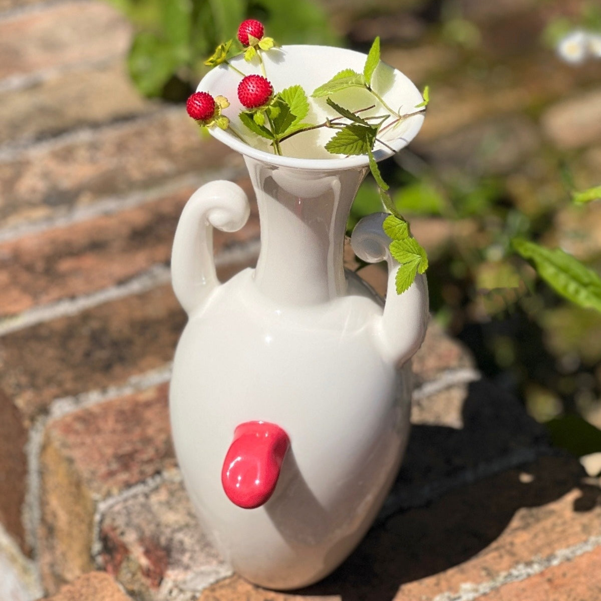 Vase of Sass image 0