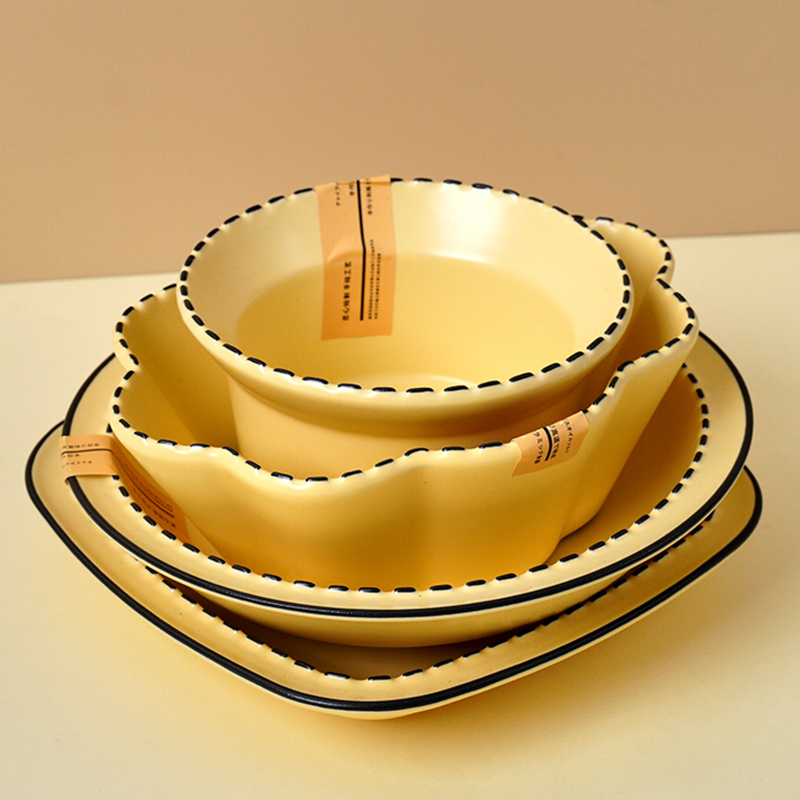 Cheddar Doodle Dish Set image 1